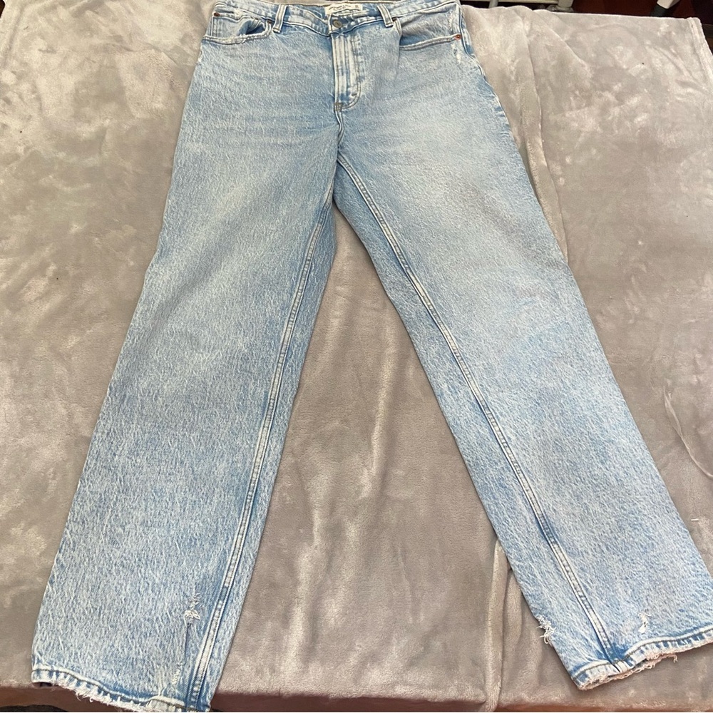 Abercrombie & Fitch Light Blue Straight Leg Jeans - Picture 4 of 12